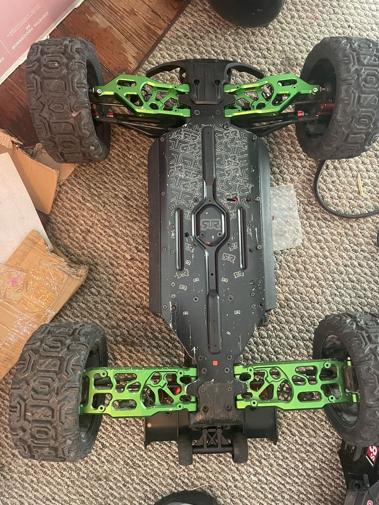 Kraton 8s Roller 