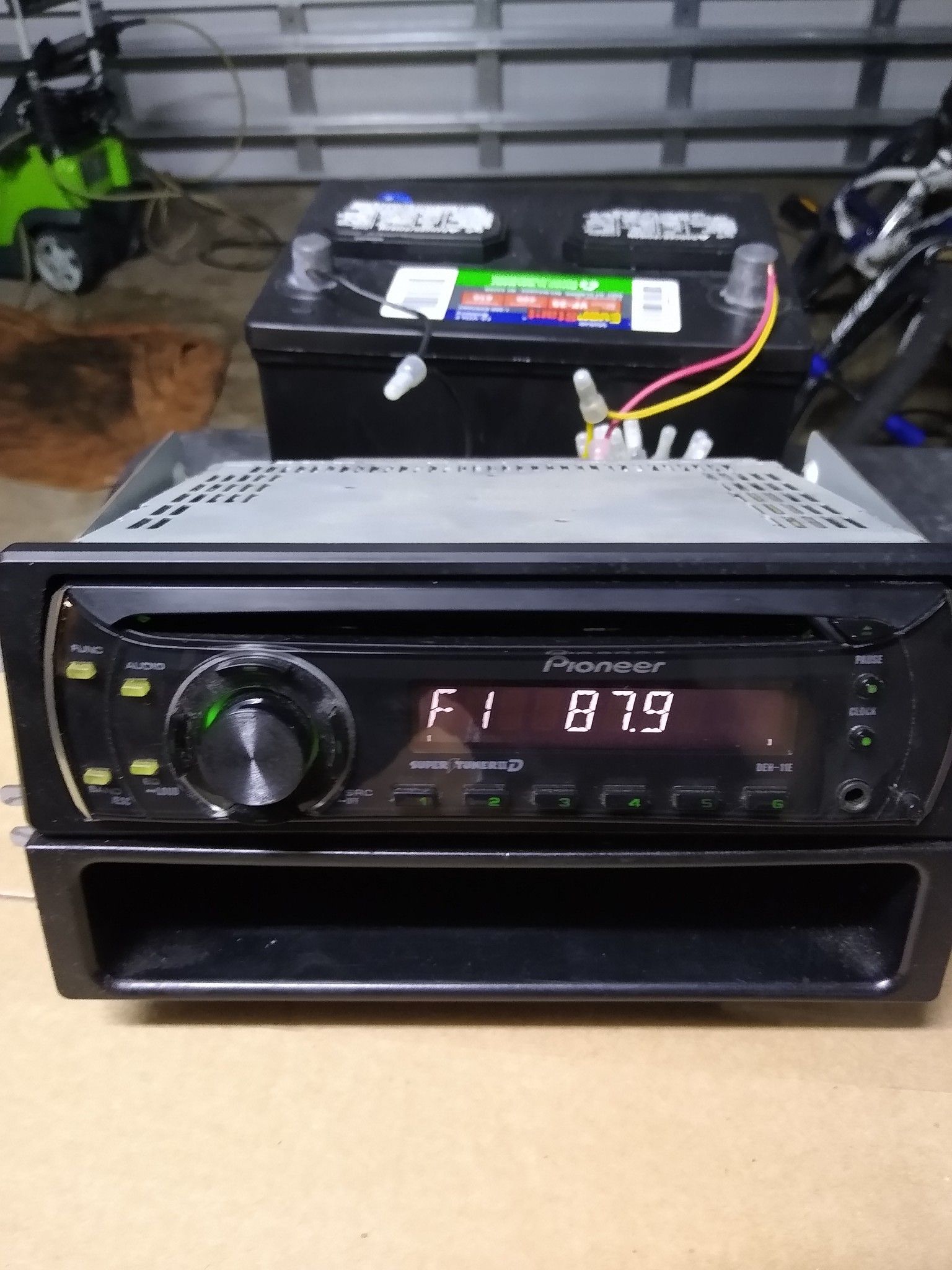 Pioneer radio 180watt