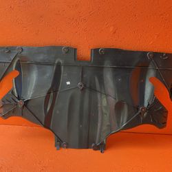 2020 2021 2022 2023 2024 TESLA MODEL Y AERO SHIELD REAR OEM 1498771-00-E