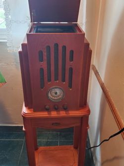 Cosley Antique CD/Radio Player