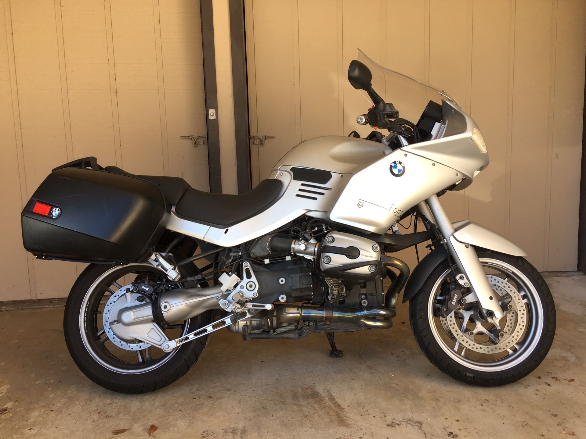 2005 BMW R1150RS Motorcycle