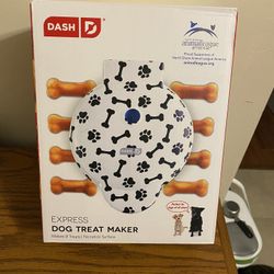 Nib Dash Express Dog Treat Maker for Sale in Yalesville, CT - OfferUp