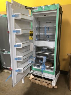 Built in freezer Thermador T30IF800SP