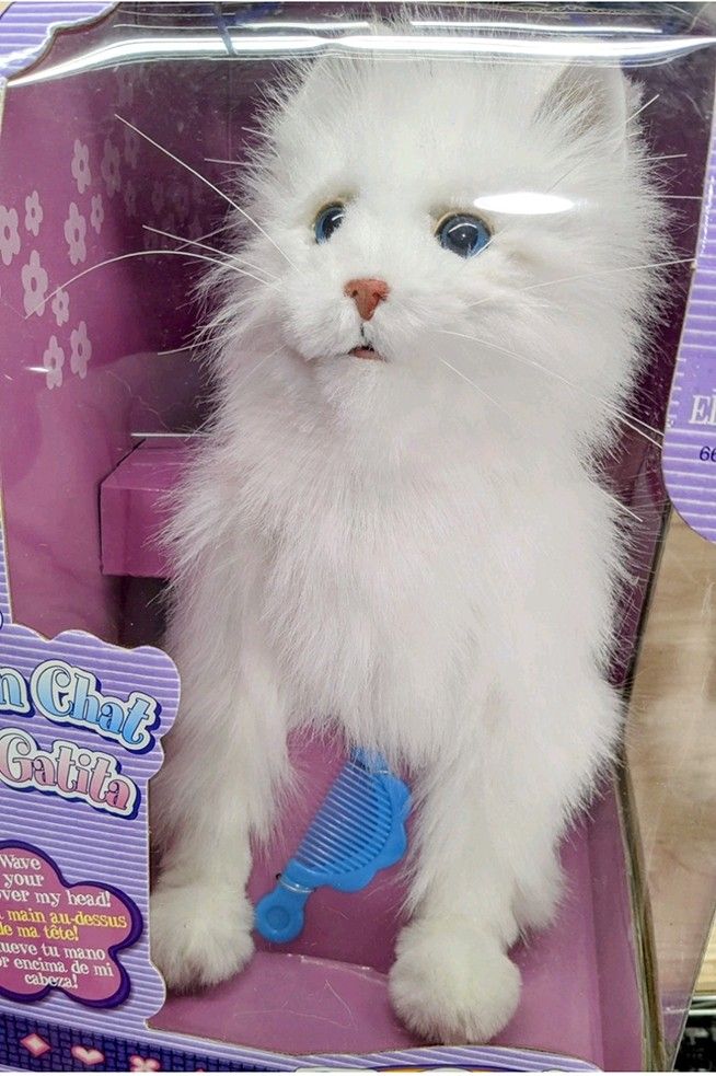 NIB,Sealed! Hasbro FurReal Friends White Persian Kitty Cat Lulu Interactive 2006