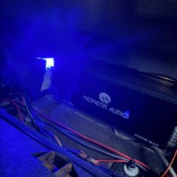 4 8’in Subs And Amp