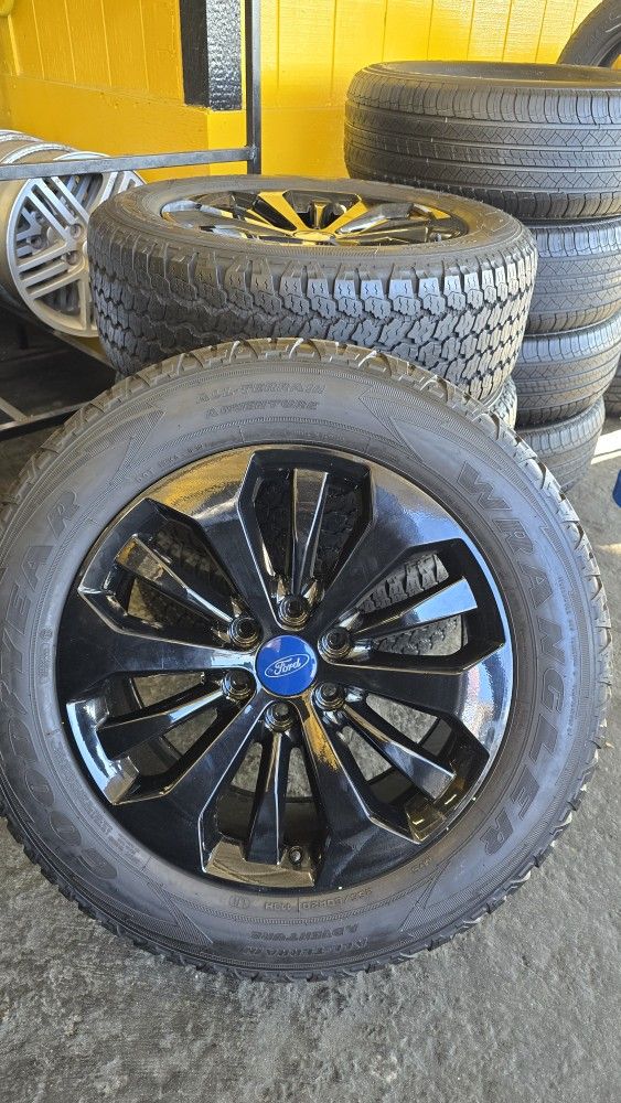 FORD F-150/ EXPEDITION 6 LUGS 6X135 w/90% GOOD YEAR WRANGLER 255/60/20 ALL 4 INSTALLED $700 CV