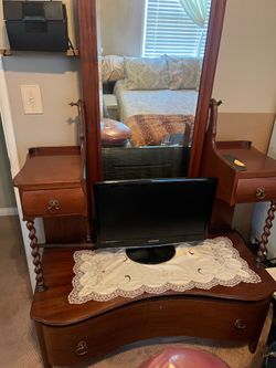 Chest of drawers