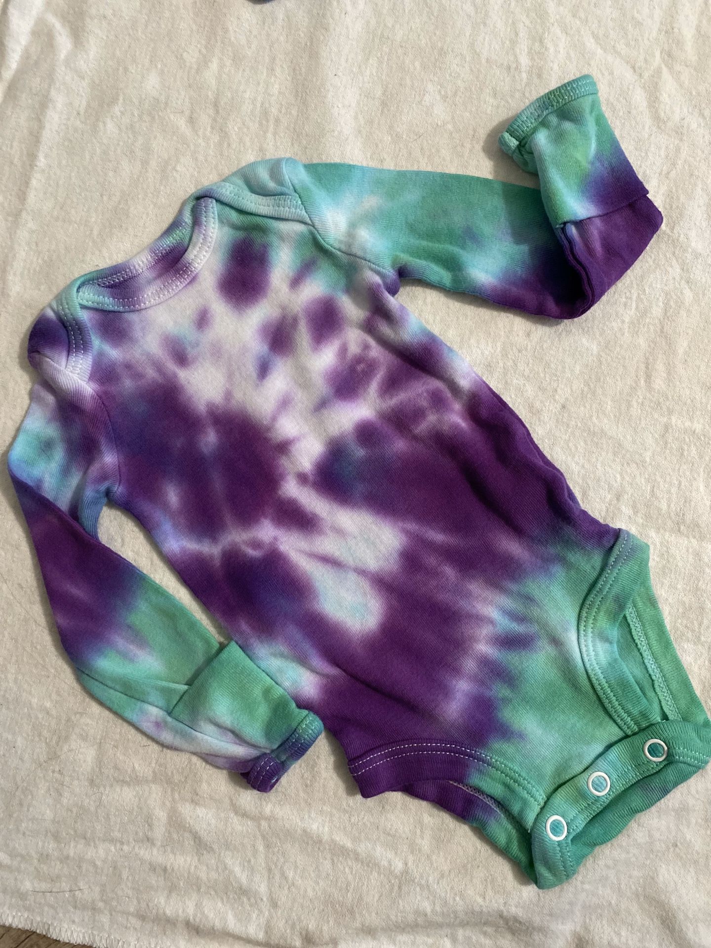 Tie Dye Onesies size Newborn