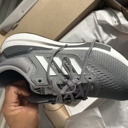 brand new adidas size 9