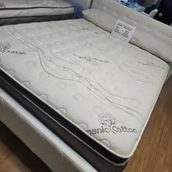 Queen Size Serenity Jumbo Pillow Top Mattress 