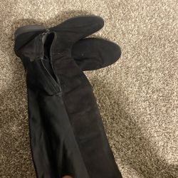 black Boots 