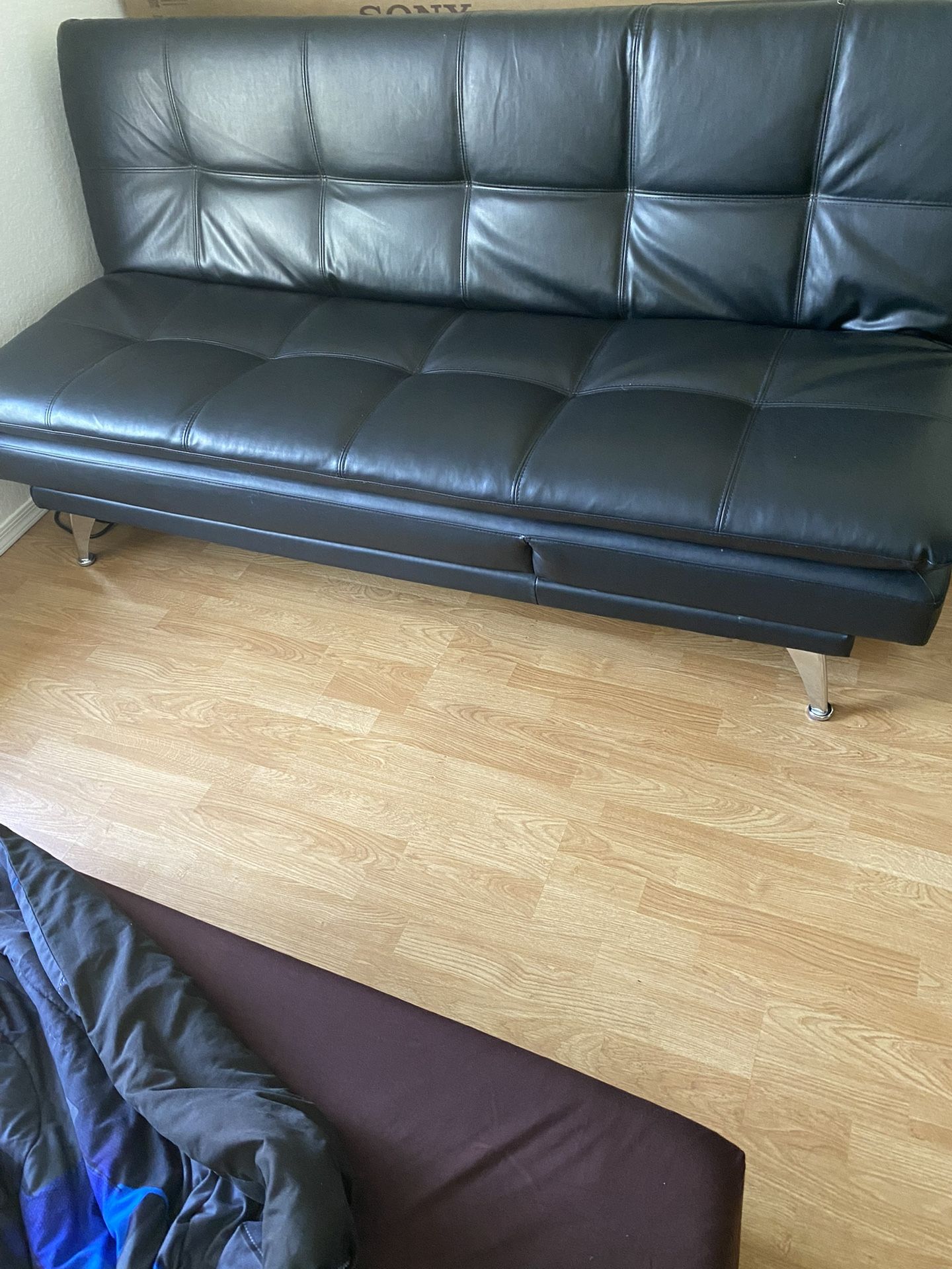 Serta Dream Convertible Futon Leather