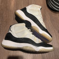 Air Jordan 11 Retro Concord 2011