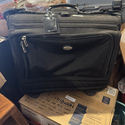 Garment Bag ~ Heavy Duty- On wheels