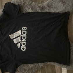 2 Adidas T Shirts Boys Size Large