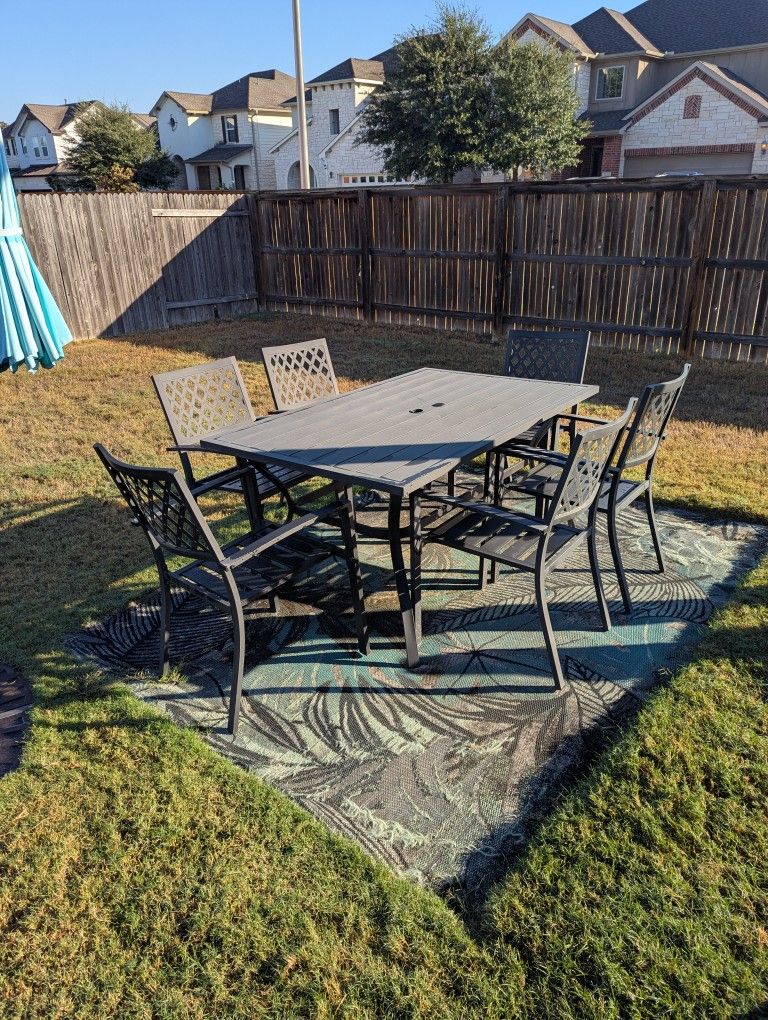 Metal Rectangular 6 Chair Patio Set PLUS Umbrella Stand