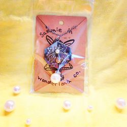 Beautiful Bee Locket Necklace