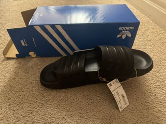 Adidas Slides/Slippers/Sandles (Black)