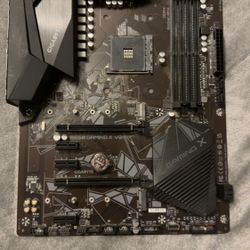 Gigabyte B550 Gaming X V2 (AMD Ryzen 5000/B550/ATX/M.2/HDMI/DVI/USB 3.1 Gen 2/DDR4/ATX/Gaming Motherboard), 128 GB