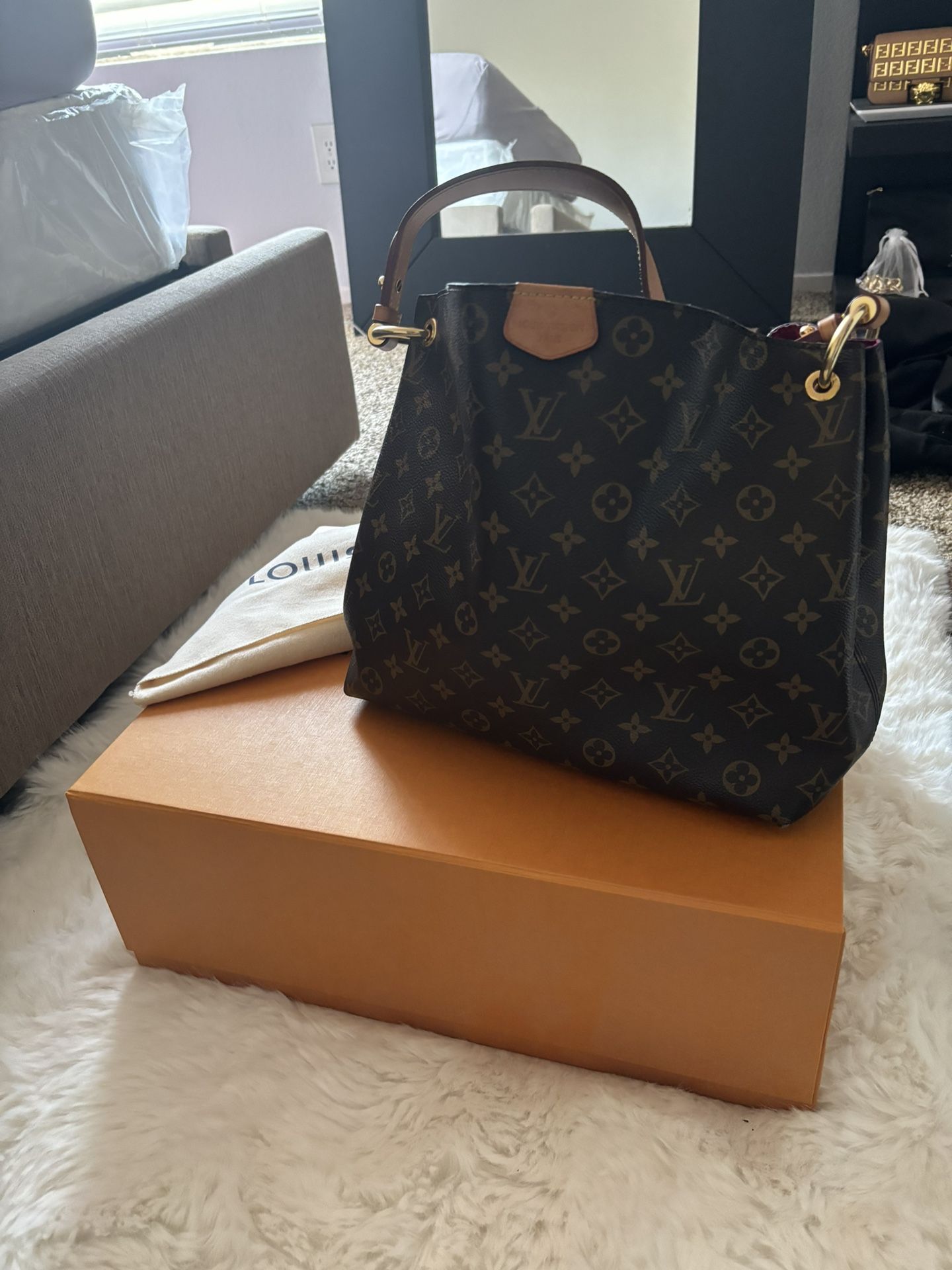 Louis Vuitton graceful PM