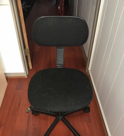 Desk chair