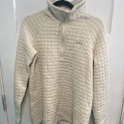columbia quilted sweatshirt Large