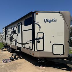 Flagstaff Vlite Travel Trailer REDUCED