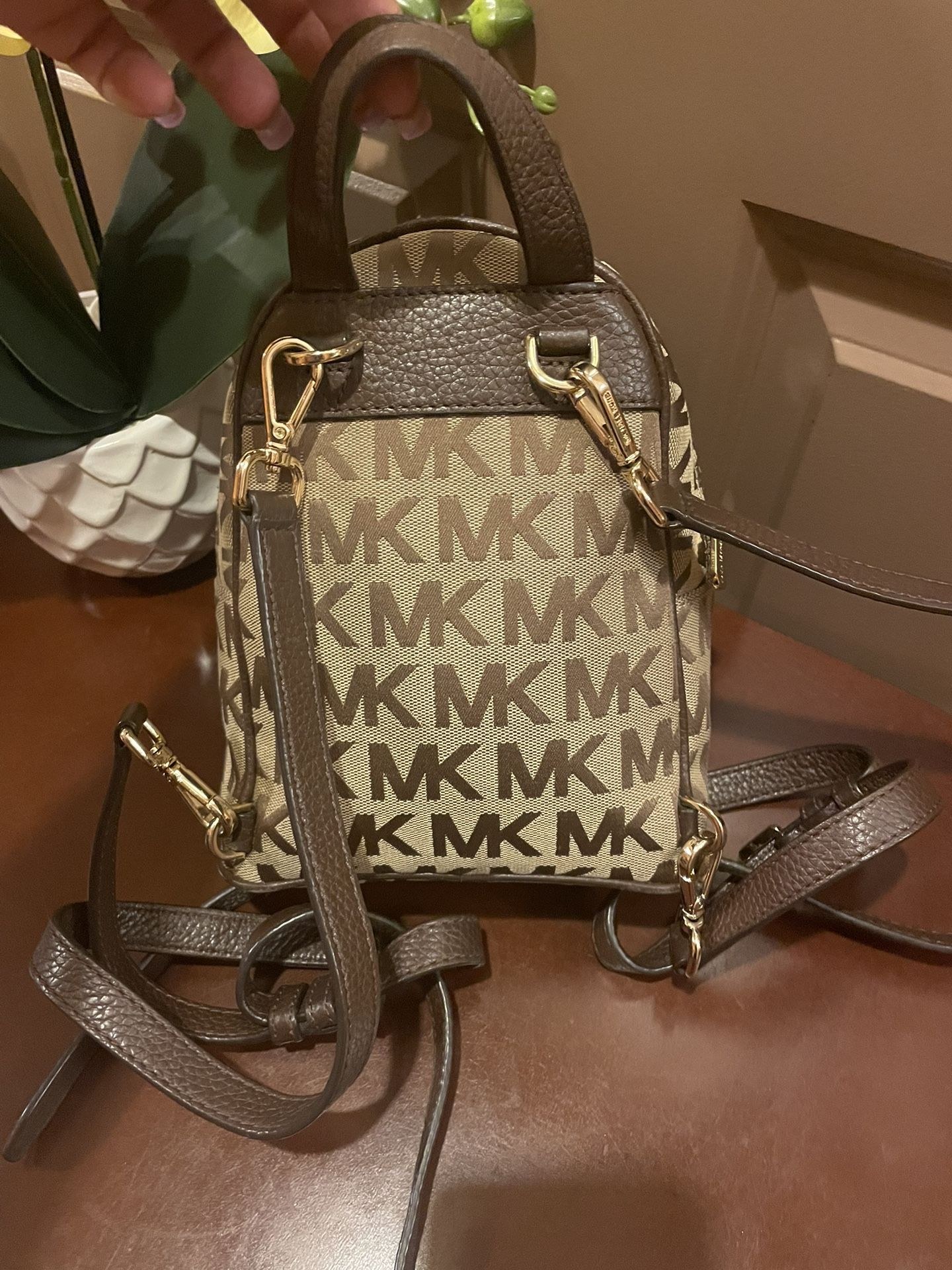 Michael Kors Abbey MINI BROWN backpack