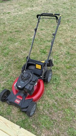 Toro self propelled lawnmower