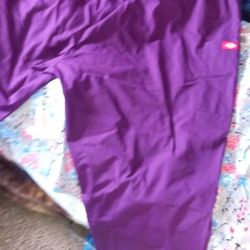 Size 5 XL Scrubs Like New