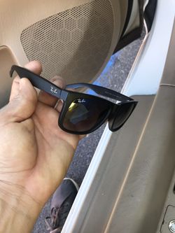 Ray ban