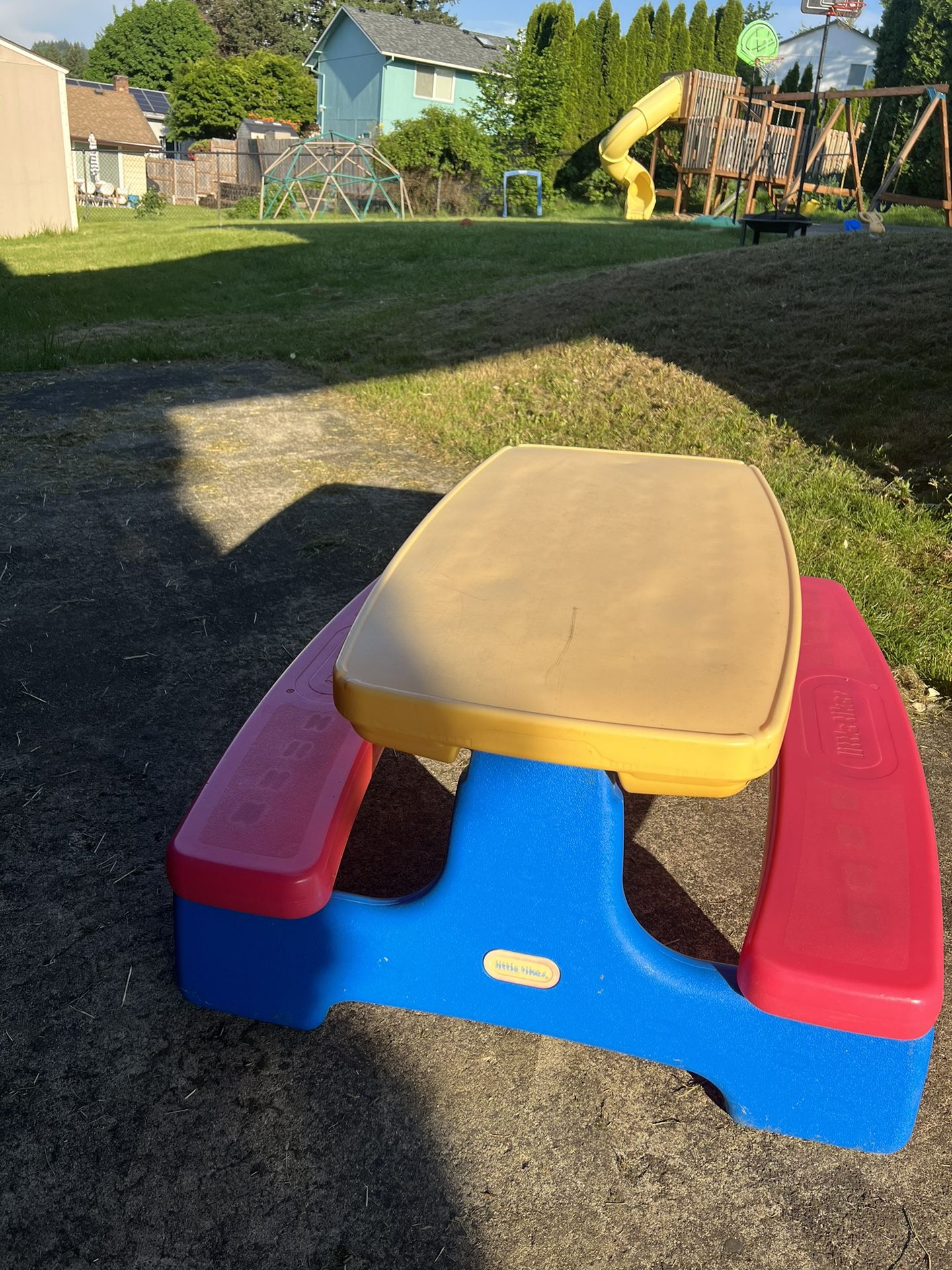 Little Tikes Picnic Table Used