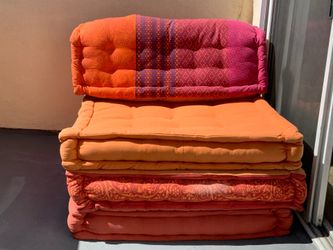 Meditation cushion