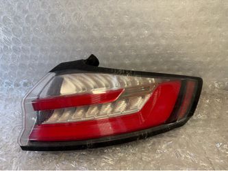 2019-2020-2021-2022-2023-2024 FORD EDGE RIGHT PASSENGER SIDE LED TAIL LIGHT OEM