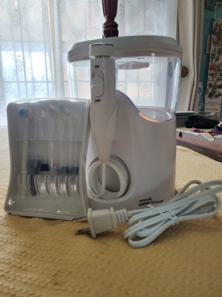 Water Pik Water Flosser (Dental)