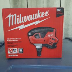Milwaukee M-12 Cordless Palm Nailer