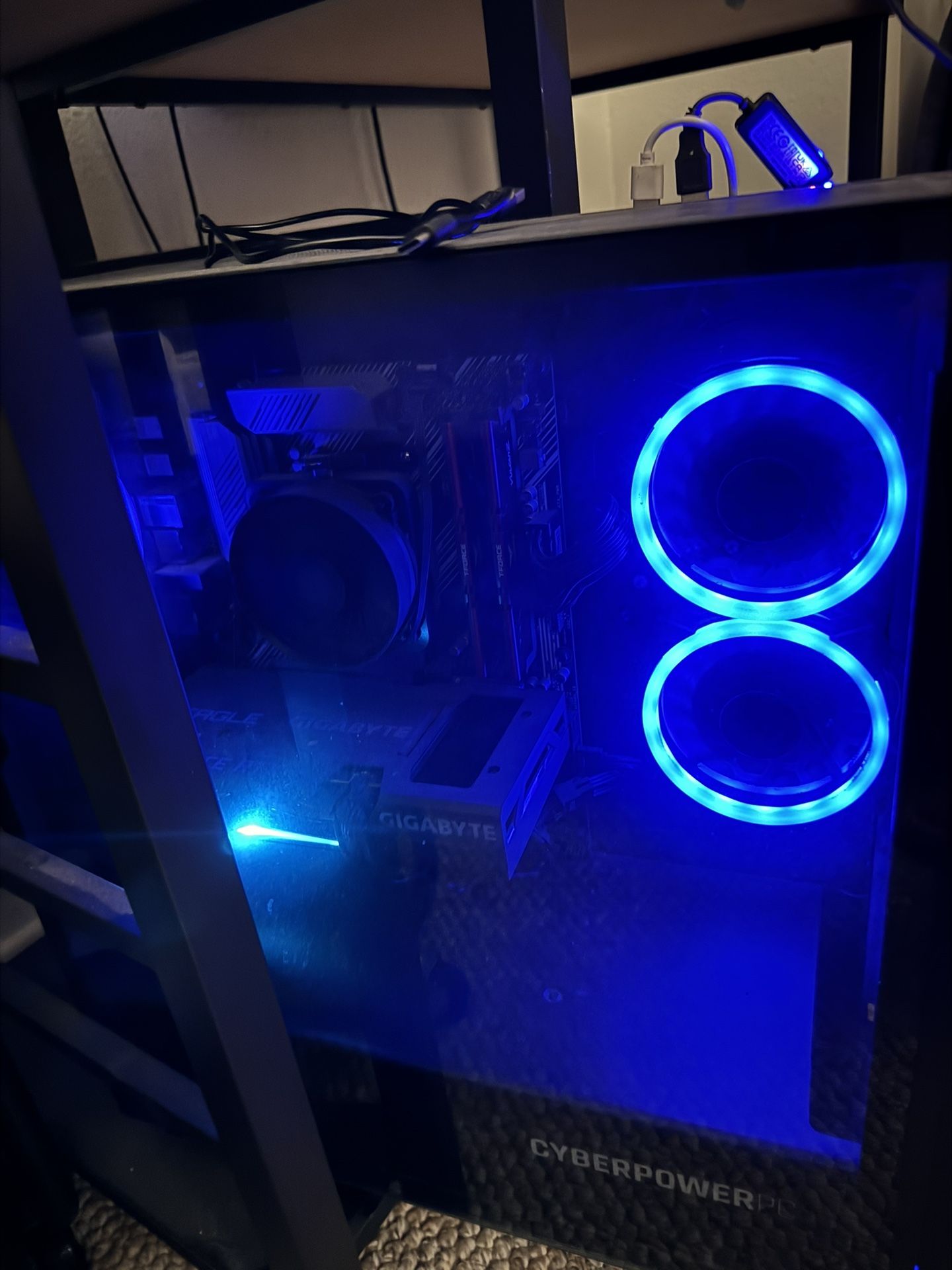 Gaming Pc With Mouse And Keyboard