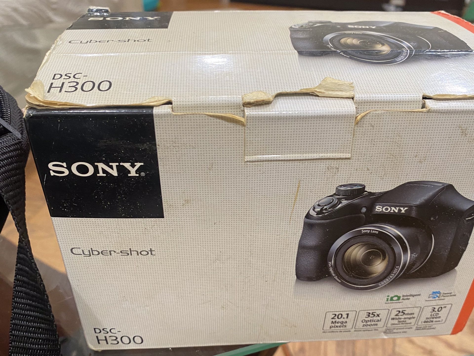 Sony Camera With Original Bag