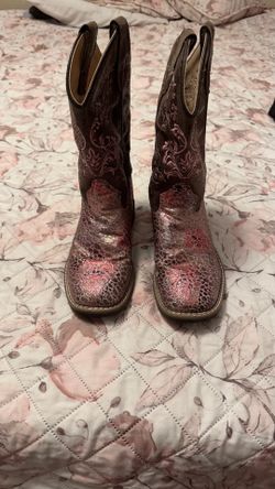 Girl shoes