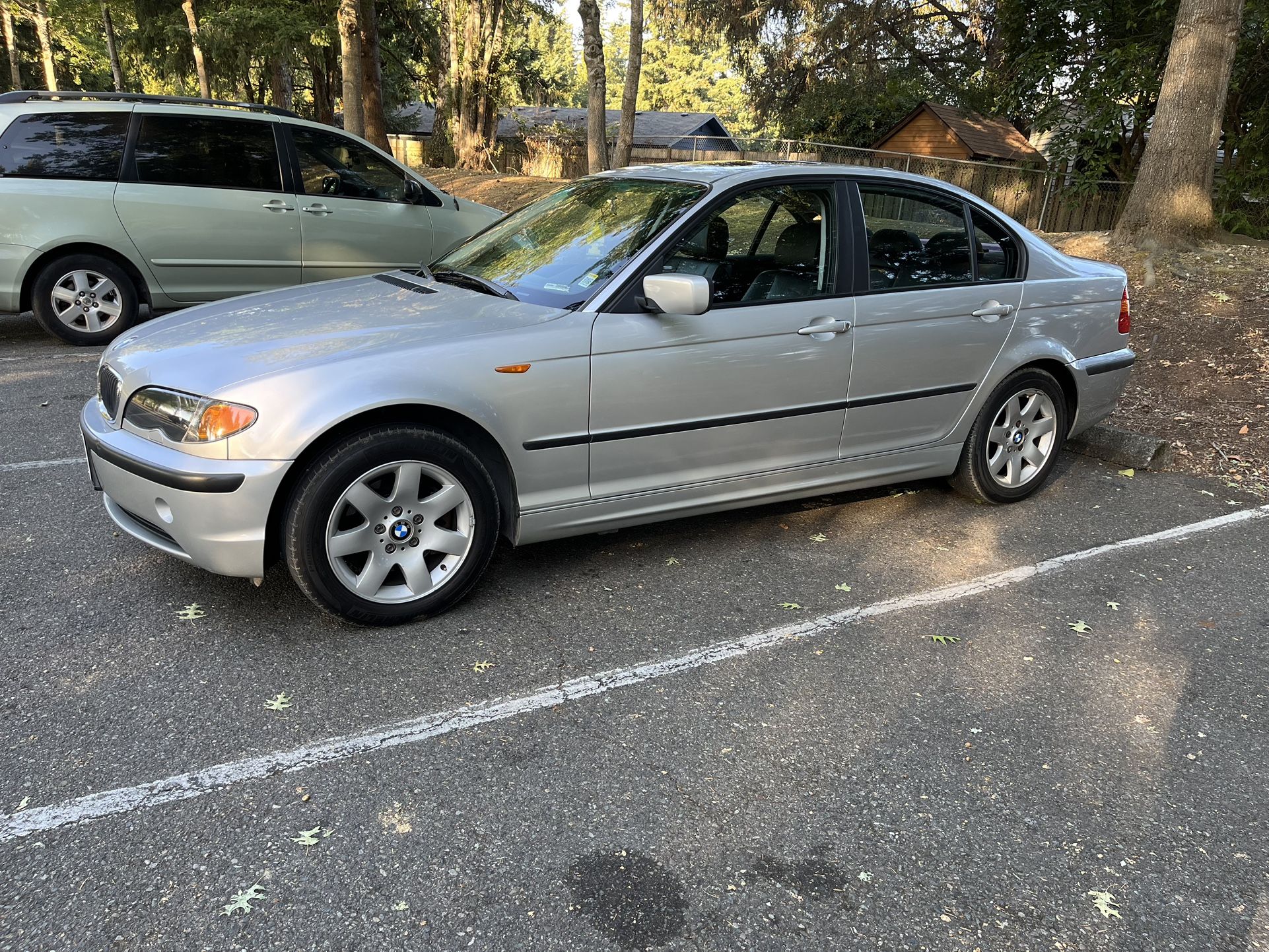 2004 BMW 325i