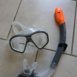 Snorkeling Set