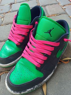 AIR JORDANS