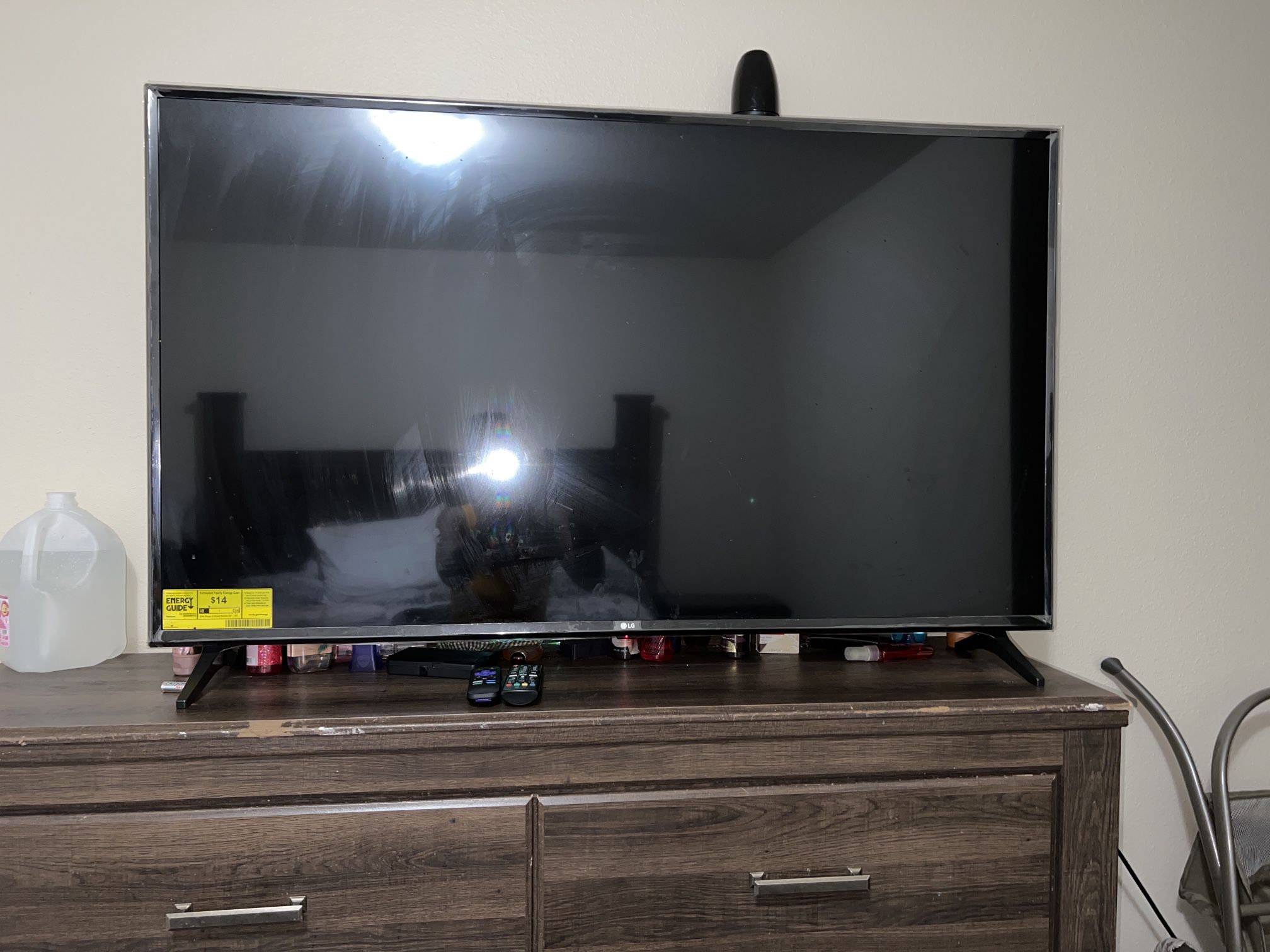 55 Inch Lg Smart tv And 50 Inch Samsung