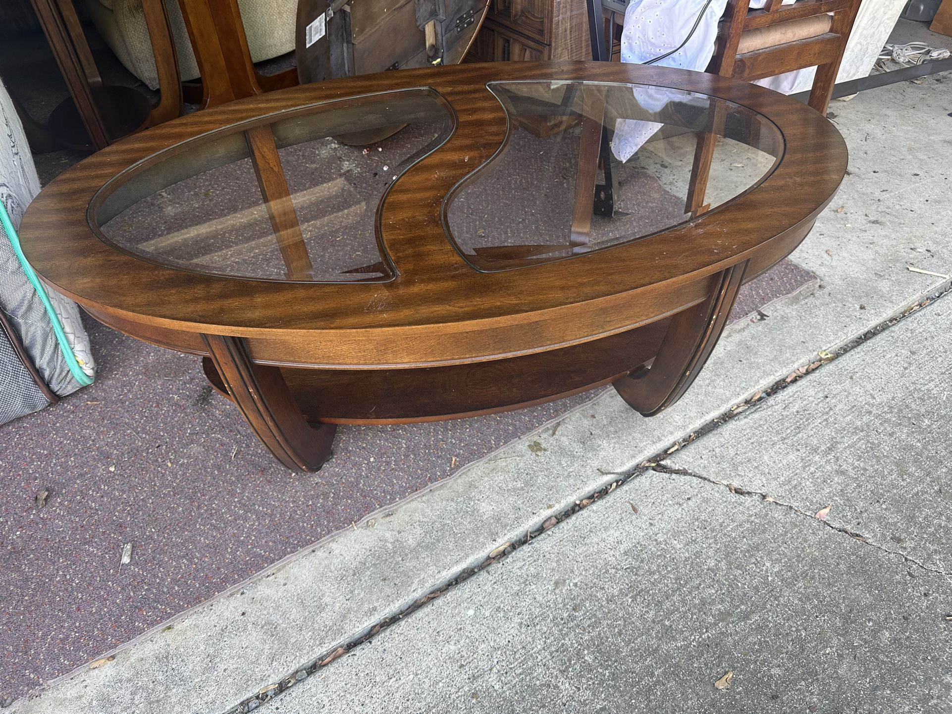 Oval Coffee Table 