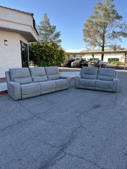 Gray Sectional Sofa ($10 Delivery)