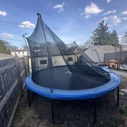 Trampoline