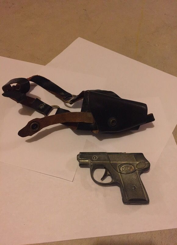 1950's Dick Tracy cap toy w/rare holster!!