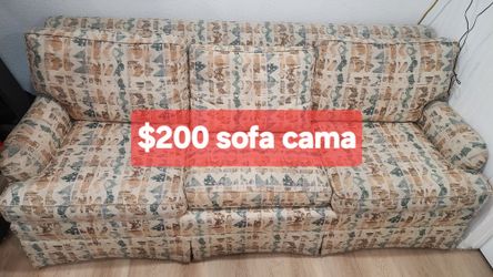 Sofa Cama $200
