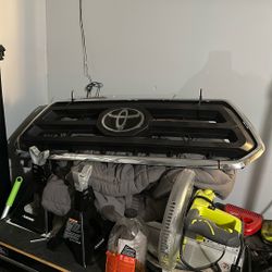 2021 Toyota Front Grill Replacement