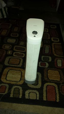 Brookstone germ and odor deodorizerAnd purifier